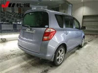 Toyota RACTIS лот № 162 оценка 3  с аукциона в Японии 1