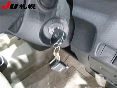 Toyota RACTIS  с аукциона в Японии