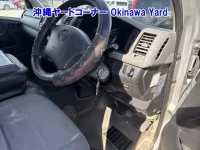 Toyota HIACE VAN лот № 43086 оценка RA  с аукциона в Японии 5