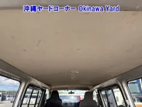 Toyota HIACE VAN лот № 43086 оценка RA  с аукциона в Японии 8