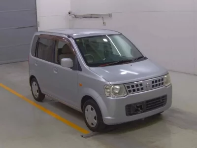 Nissan OTTI  с аукциона в Японии