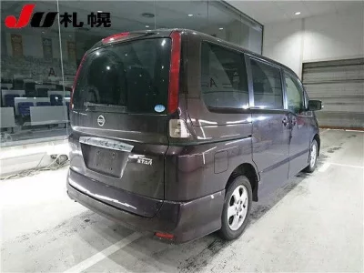 Nissan SERENA  с аукциона в Японии