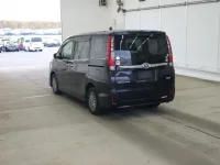 Toyota ESQUIRE лот № 2167 оценка 4  с аукциона в Японии 1