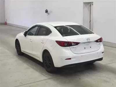 Mazda AXELA  с аукциона в Японии