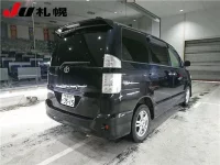 Toyota VOXY лот № 196 оценка R  с аукциона в Японии 1