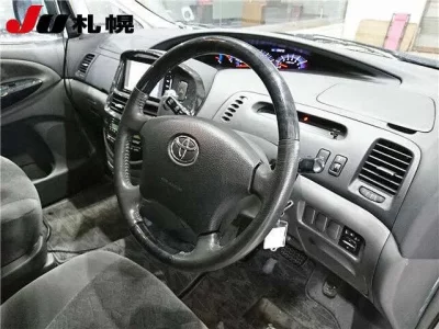Toyota ESTIMA  с аукциона в Японии