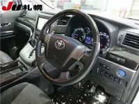 Toyota VELLFIRE лот № 211 оценка R  с аукциона в Японии 2