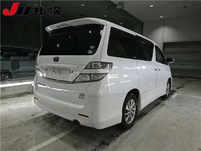 Toyota VELLFIRE  с аукциона в Японии