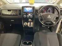 Mitsubishi DELICA D5 лот № 2203 оценка 3.5  с аукциона в Японии 4