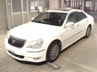 Toyota CROWN лот № 8446 оценка 3.5  с аукциона в Японии 3