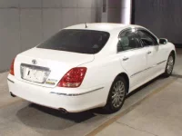 Toyota CROWN лот № 8446 оценка 3.5  с аукциона в Японии 4