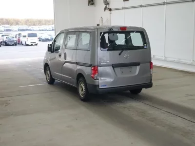 Nissan NV200  с аукциона в Японии