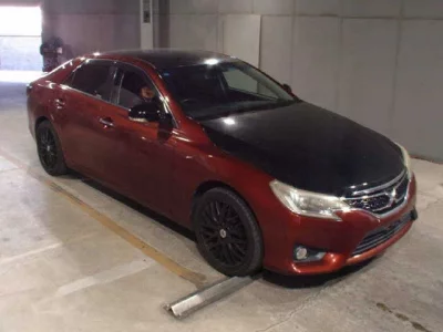 Toyota MARK X  с аукциона в Японии
