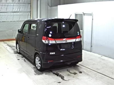Mitsubishi DELICA D2