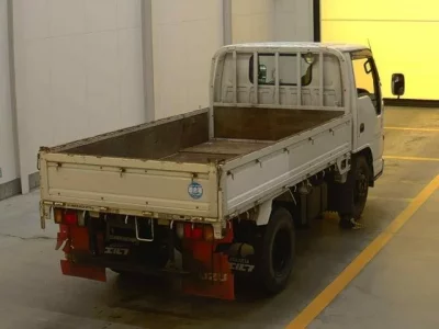 Isuzu ELF  с аукциона в Японии