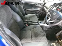 Honda FIT лот № 232 оценка R  с аукциона в Японии 4