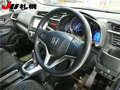 Honda FIT  с аукциона в Японии