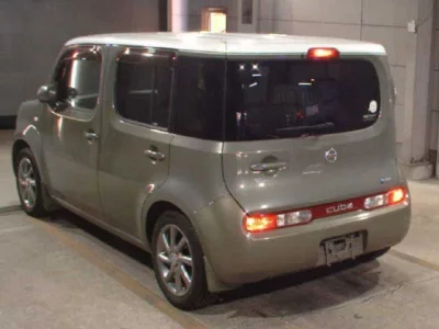 Nissan CUBE