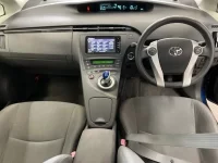 Toyota PRIUS лот № 2206 оценка 3  с аукциона в Японии 4