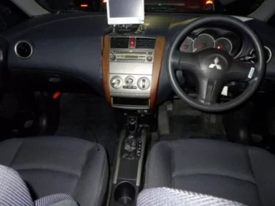 Mitsubishi COLT PLUS