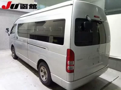 Toyota HIACE  с аукциона в Японии