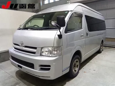 Toyota HIACE  с аукциона в Японии
