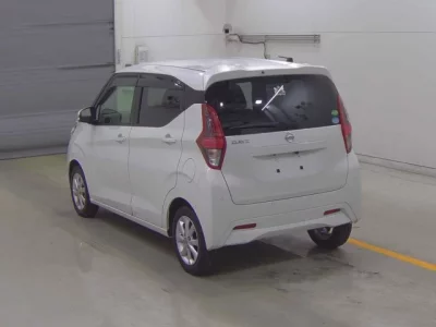 Nissan DAYZ  с аукциона в Японии