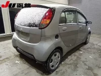 Mitsubishi I лот № 9011 оценка 3  с аукциона в Японии 4