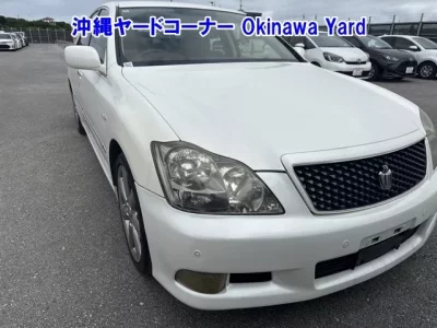 Toyota CROWN  с аукциона в Японии