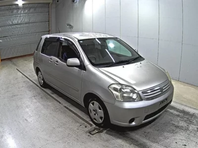 Toyota RAUM