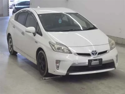 Toyota PRIUS PHV