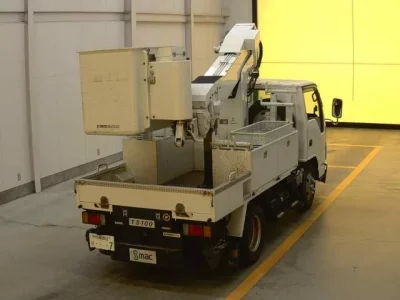 Isuzu ELF  с аукциона в Японии