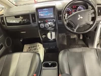 Mitsubishi DELICA D5 лот № 2220 оценка 4  с аукциона в Японии 4