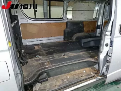 Toyota HIACE VAN  с аукциона в Японии