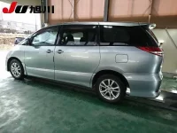 Toyota ESTIMA лот № 4706 оценка 3.5  с аукциона в Японии 4