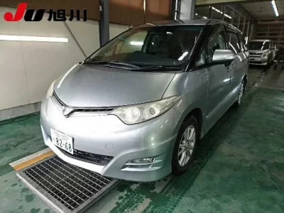 Toyota ESTIMA  с аукциона в Японии