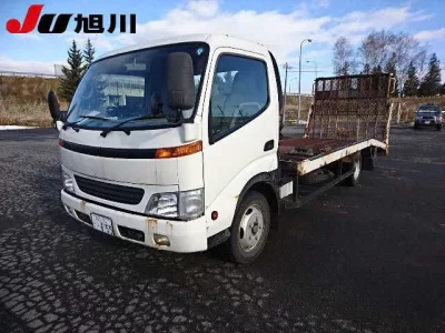 Toyota DYNA  с аукциона в Японии