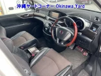 Nissan ELGRAND лот № 43138 оценка 3  с аукциона в Японии 3