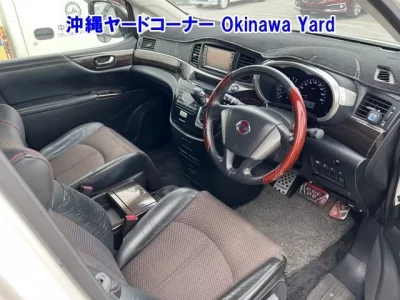 Nissan ELGRAND  с аукциона в Японии