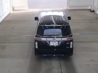 Nissan ELGRAND лот № 2247 оценка 3.5  с аукциона в Японии 2