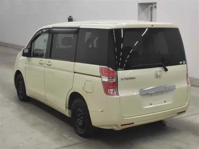 Honda STEP WAGON  с аукциона в Японии