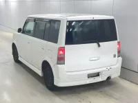 Toyota BB лот № 2065 оценка R  с аукциона в Японии 1