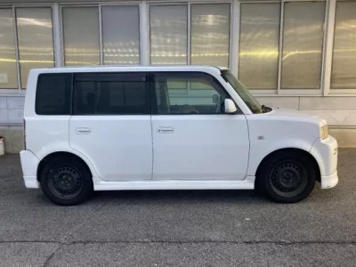 Toyota BB  с аукциона в Японии