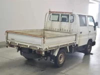 Toyota TOYOACE лот № 25053 оценка 3  с аукциона в Японии 4