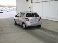 Toyota VITZ лот № 2259 оценка 3.5  с аукциона в Японии 1