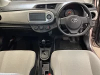 Toyota VITZ лот № 2259 оценка 3.5  с аукциона в Японии 4