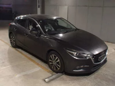 Mazda AXELA  с аукциона в Японии