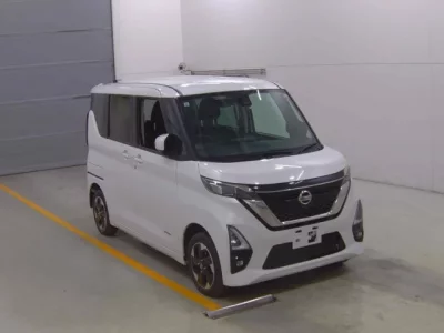 Nissan ROOX  с аукциона в Японии