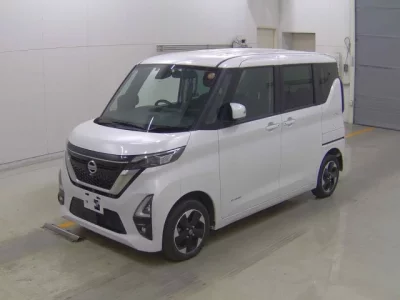 Nissan ROOX  с аукциона в Японии