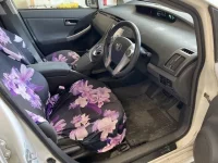 Toyota PRIUS лот № 2264 оценка RA  с аукциона в Японии 3